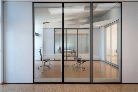 Glass Partitions – Dividers