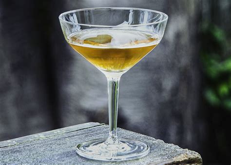 The Adonis Amontillado Sherry Cocktail Recipe - Quady Winery