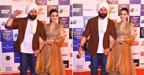 Gadar 2 Stars Sunny Deol & Ameesha Patel Get Brutally Trolled As They Pose At An Award Function ...