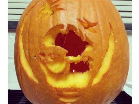 Can You Identify The Character On Each Of These 13 Unlucky Pumpkin Carving Fails? | Playbuzz