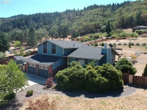 Oregon Single Family Homes for Sale | realtor.com®