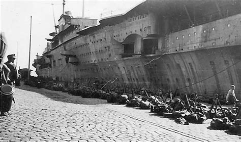 Aircraft Carrier Graf Zeppelin in Stettin 1941 : r/wwiipics