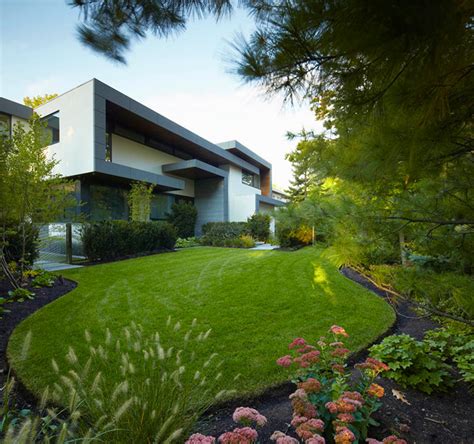 Casa Contemporánea con Hermoso Jardín en Toronto, Canadá