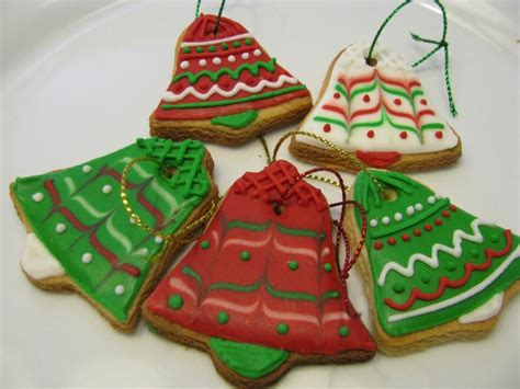 Jingle bells sugar cookies. Royal Icing Christmas Cookies, Christmas Cookies Packaging, Royal ...