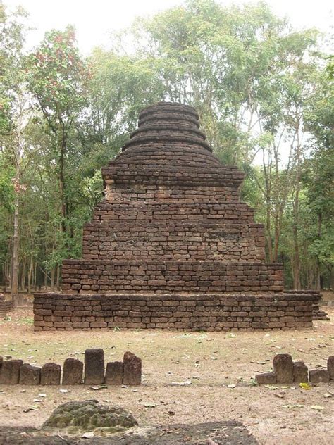 Kamphaeng Phet Historical Park Sights & Attractions - Project Expedition