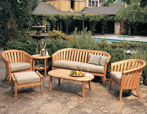 The Best Types Of Naturally Bug And Rot Resistant Wood For Patio Furniture