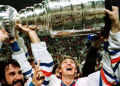 How many Stanley Cup rings does Wayne Gretzky have?