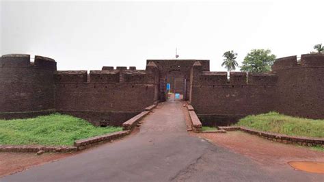 Bekal Fort, one of the largest forts in India at Kasaragod ...