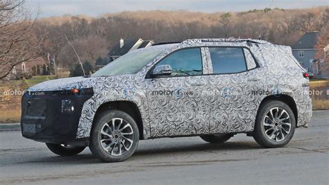 2025 Chevrolet Gas-Powered Equinox Spied | Chevy Equinox EV Forum