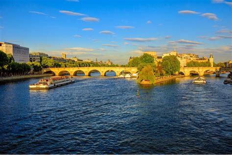 Paris River Cruise: 10+ Magical Seine River Tours 2024 – Emily Embarks