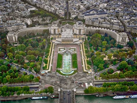 Pin on Paris 16è. Palais de Chaillot, Jardins du Trocadéro (Paris, France).