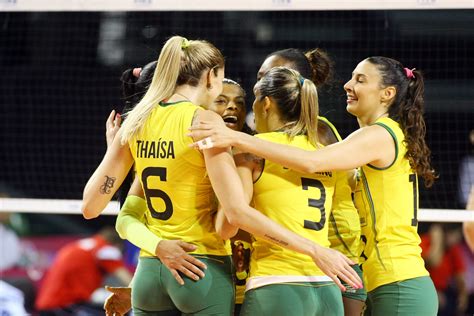 Brasil Voleibol Feminino / AO VIVO: Brasil x Sérvia - Copa do Mundo de ...