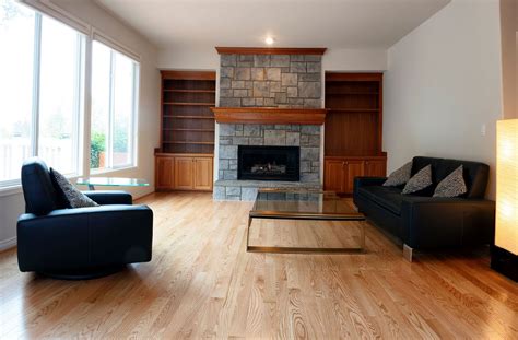 What Are the Advantages of Installing Red Oak Flooring? - LV Hardwood ...