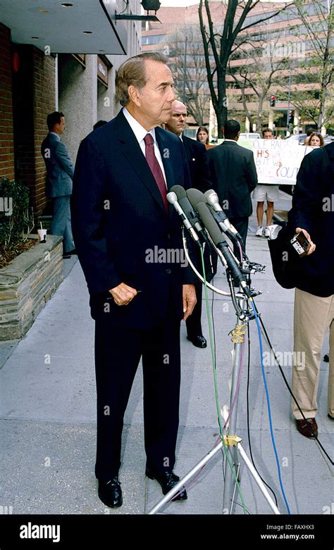 Bob dole 1996 election hi-res stock photography and images - Alamy