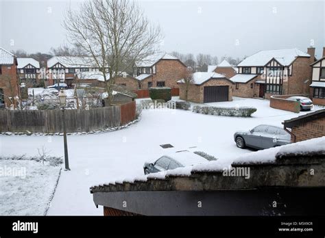 Ashford, Kent, UK. 27th Feb, 2018. UK Weather: Beast from the East. A blanket of snow covers the ...