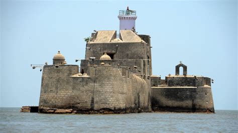 Daman Tourism | Travel Guide to Best Places to Visit in Daman & Diu