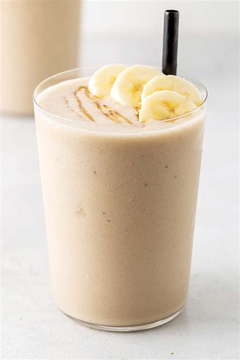 Simple Banana Smoothie - Smoothies and Shakes