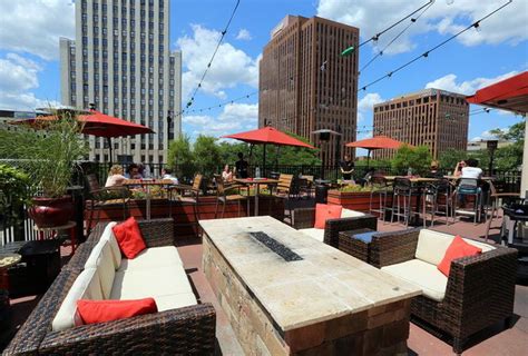 17 restaurants with a great view in Greater Cleveland: 2017 A-List ...