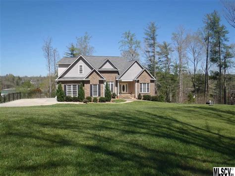 Hickory Lake Real Estate, Hickory Lake Property, Hickory North Carolina, Lake Rhodis property ...