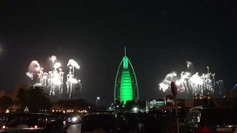 Fireworks @ Burj Al Arab - YouTube