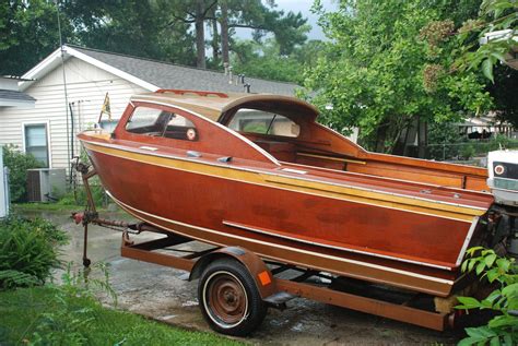 1958 Holmes Hardtop Runabout - Cool classic wooden boat built by Holmes ...