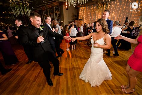 Juli and Greg's Franklin Plaza Ballroom Wedding Sneak Peek | Hitlin Photography Inc.