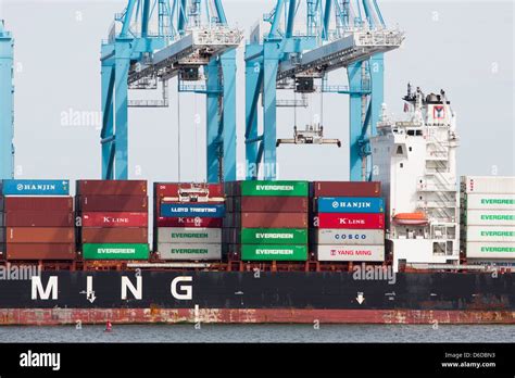 A containerized shipping terminal at the Port Of Virginia in Norfolk Stock Photo - Alamy