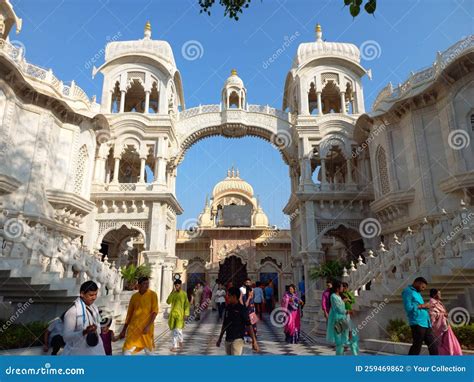 Iskcon Temple vrindavan editorial photography. Image of town - 259469862