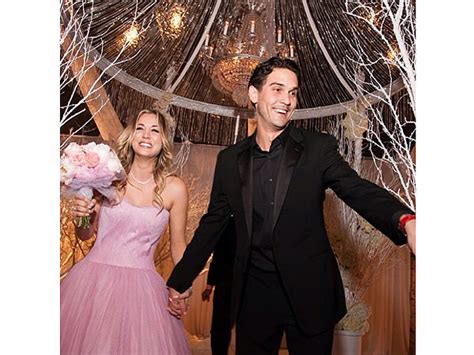 Inside Kaley Cuoco's Lavish Wedding Menu - Great Ideas : People.com