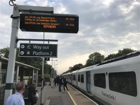 Real-time train station departure board - Raspberry Pi