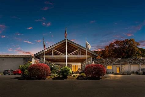 BEST WESTERN MOUNTAIN LODGE AT BANNER ELK $90 ($̶1̶0̶5̶) - Updated 2023 ...