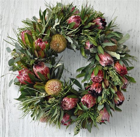 A Passion for Flowers: Holiday Décor