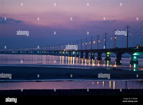 Bangabandhu bridge hi-res stock photography and images - Alamy