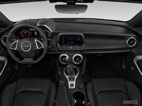 2021 Chevrolet Camaro: 134 Interior Photos | U.S. News & World Report