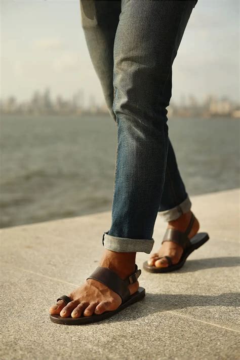 Aggregate 168+ amazon men's sandals leather super hot - vietkidsiq.edu.vn