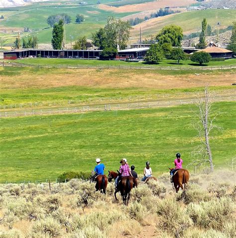 Adventure horseback riding in Canada