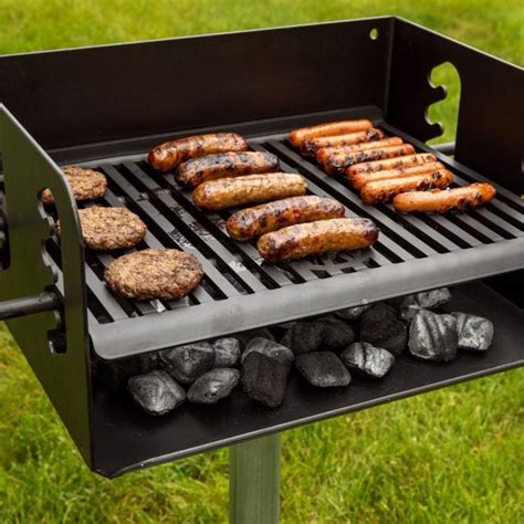 Pedestal Park Grills | Commercial Grade | Heavy-duty | ADA Compliant