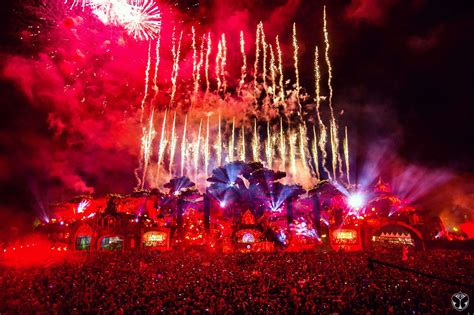 Tomorrowland's Main Stage Is Absolutely Amazing | Your EDM