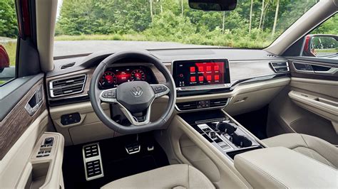 2024 Volkswagen Atlas Sel Premium R-Line Line Interior - Clari Desiree