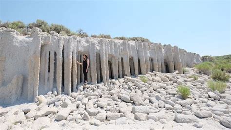 Crowley Lake column, Eastern California. | Around the worlds, Natural landmarks, Lake