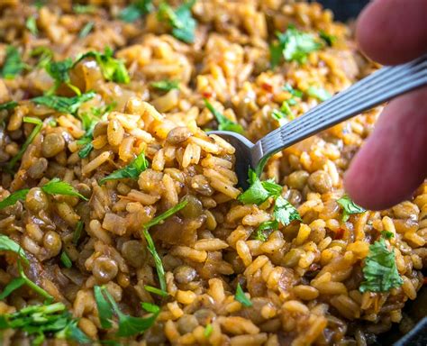 One Pot Mexican Lentils and Rice | Mexican Please