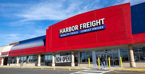 Harbor Freight Holiday Hours: Is it Open on Thanksgiving?