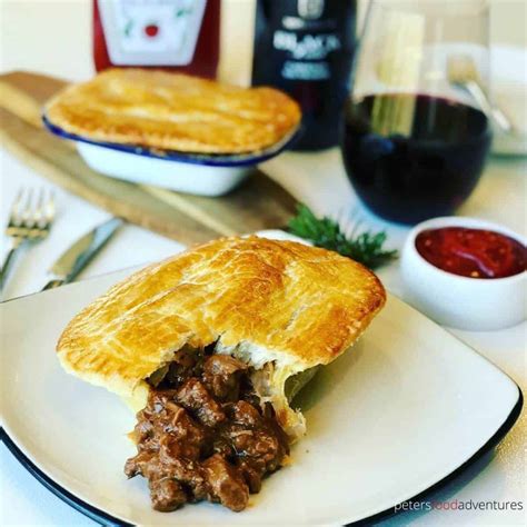 Australian Meat Pie - Peter's Food Adventures