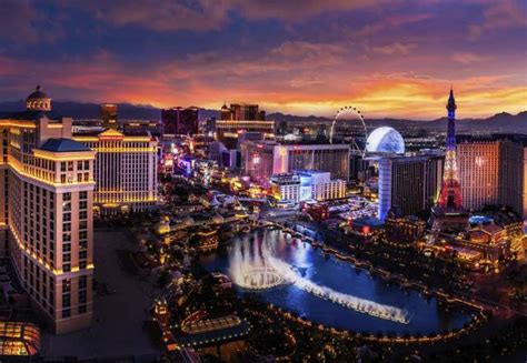 Restaurants, Hotels & Things to Do on the Las Vegas Strip