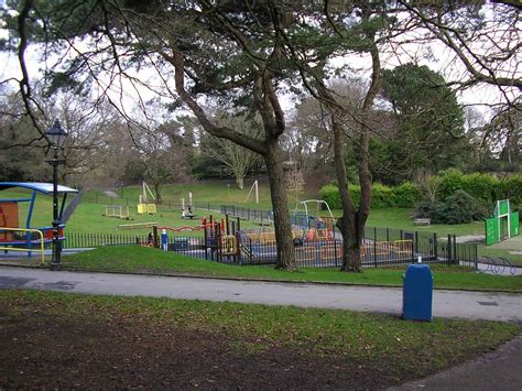 Alexandra Park Play Area, Upper Parkstone, Dorset - freeparks.co.uk