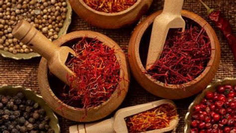 Saffron for Weight Loss: The Luxurious Spice with Hidden Health ...