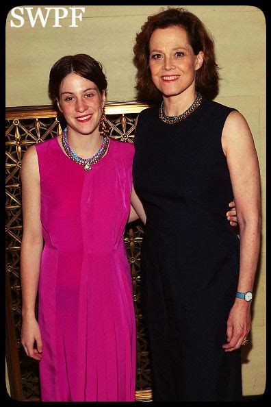 Sigourney Weaver and Daughter Charlotte Simpson: A Cute Mother-Daughter ...