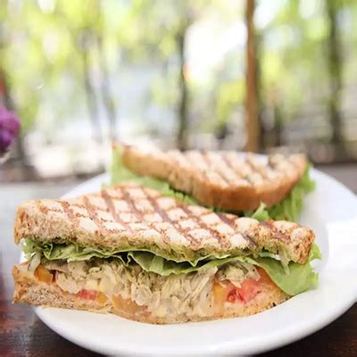 Chicken Grilled Bread Sandwich - King 22