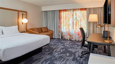 Hotel on Wolf Road Albany, NY | Fairfield Inn & Suites Albany Airport