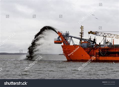 2,867 Dredger Ship Images, Stock Photos & Vectors | Shutterstock